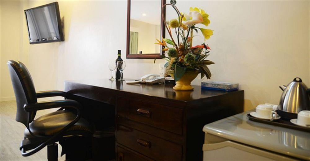 Subic Coco Hotel Olongapo City Exteriör bild
