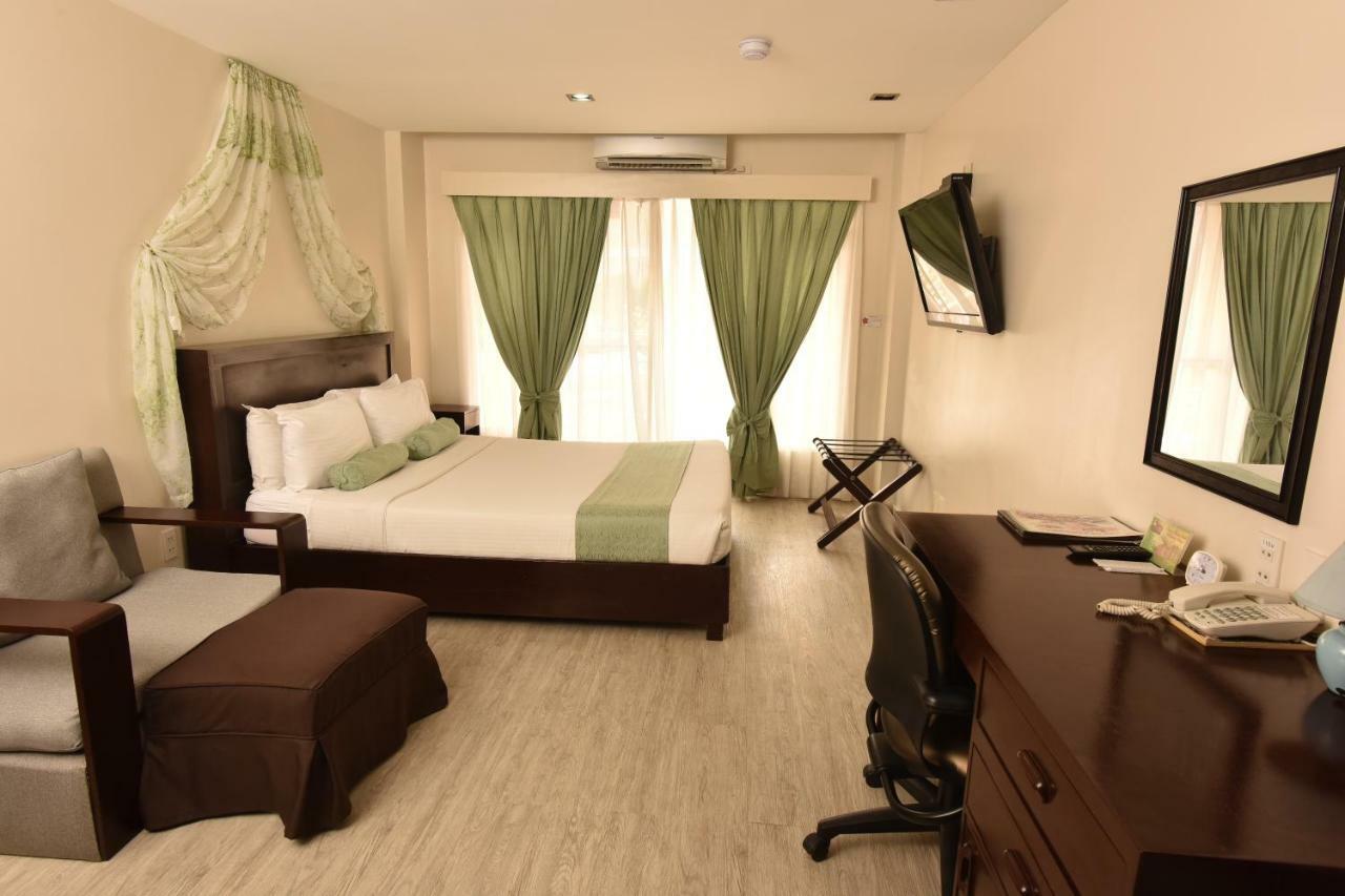 Subic Coco Hotel Olongapo City Exteriör bild
